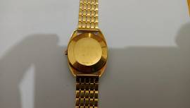 Orologio lusso Omega automatico in oro con cinturino in oro costruito negli anni 50/60. 