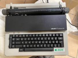 macchina per scrivere Olivetti Personal Et 50