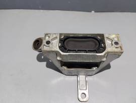 Supporto motore DX Opel Insigna 2.0 CDTi 13227717