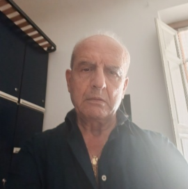 Cerco compagna per guardare avanti insieme : Cerco compagna per guardare avanti insieme :