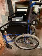 Carrozzina disabili pieghevole con ruote grandi ad autospinta 