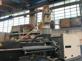 LOTTO 24 - Pressa oleodinamica per stampaggio plastica