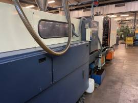 LOTTO 27 - Pressa oleodinamica per stampaggio plastica Maico