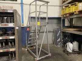 LOTTO 32 - Macchinari e attrezzature al piano -1