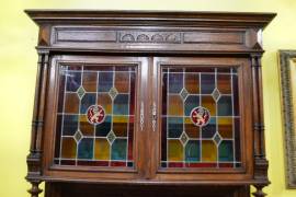 Antica credenza Umbertino doppio corpo del 900 Antica credenza Umbertino doppio corpo del 900