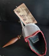 Visore Stereoscopico   primi ‘900 ,in metallo e legno . Iscrizioni sotto la maschera: -THE PERFECSCO