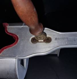 Visore Stereoscopico primi ‘900 ,in metallo e legno . Iscrizioni sotto la maschera: -THE PERFECSCO Visore Stereoscopico primi ‘900 ,in metallo e legno . Iscrizioni sotto la maschera: -THE PERFECSCO