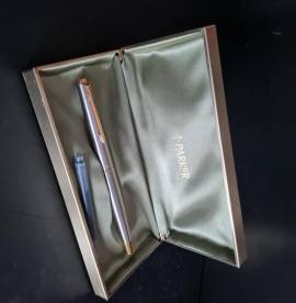 Parker 45 Flighter Deluxe stilografica vintage numero seriale 02299 pennino F versione Made in Fra Parker 45 Flighter Deluxe stilografica vintage numero seriale 02299 pennino F versione Made in Fra