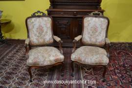 Antica coppia di poltrone in noce cabriolet stile Luigi XV