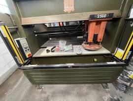 ATOM S588 trancia a carrello