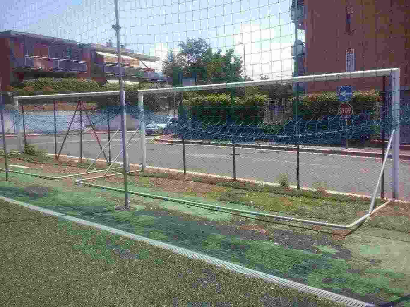 coppia di porte da calcio ad 8