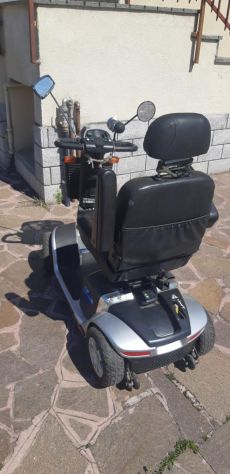 Scooter elettrico per anziani / disabili