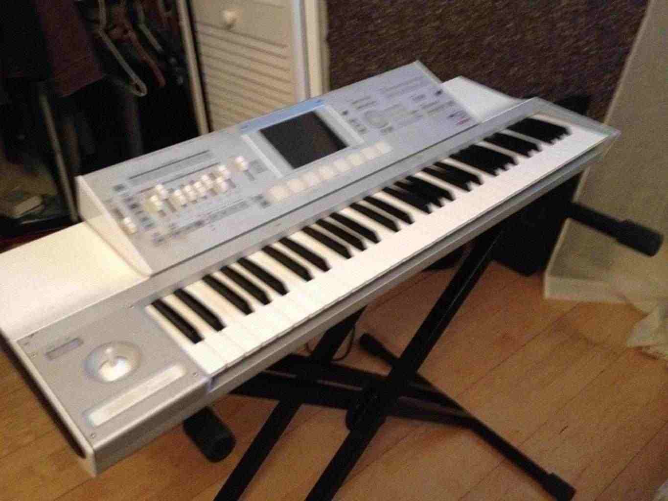 Korg m3  con 88 tasti