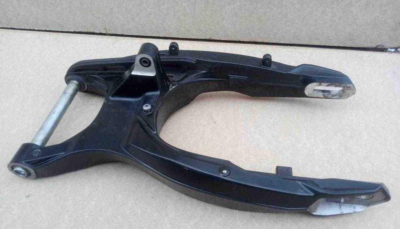Forcellone BMW F800R anno 2010