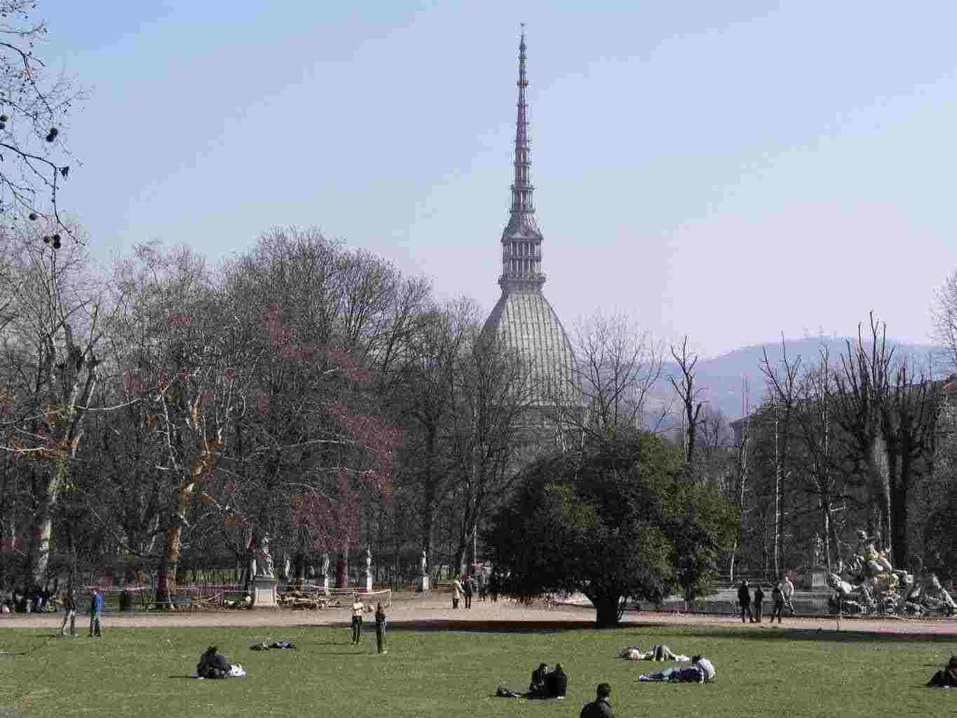 Largo Montebello (pressi)