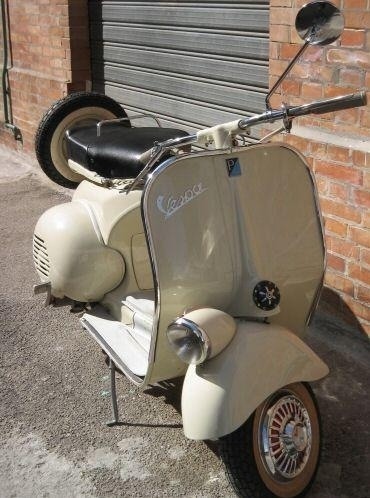 vespa 125 faro basso del 1955