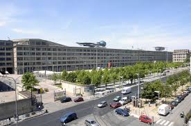 Fronte lingotto bilocale a studentessa