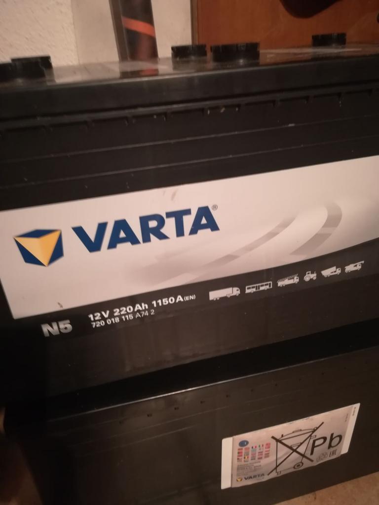 Batterie Varta nuove 