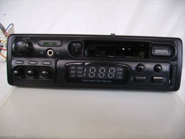 Autoradio Mangianastri stereo deck