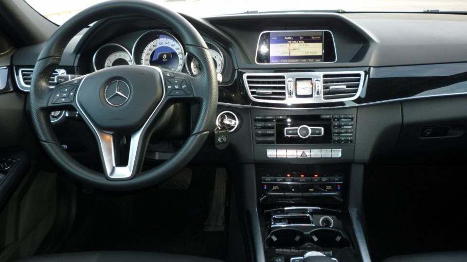  Mercedes-Benz E-Klasse E 220 CDi T Avantgarde