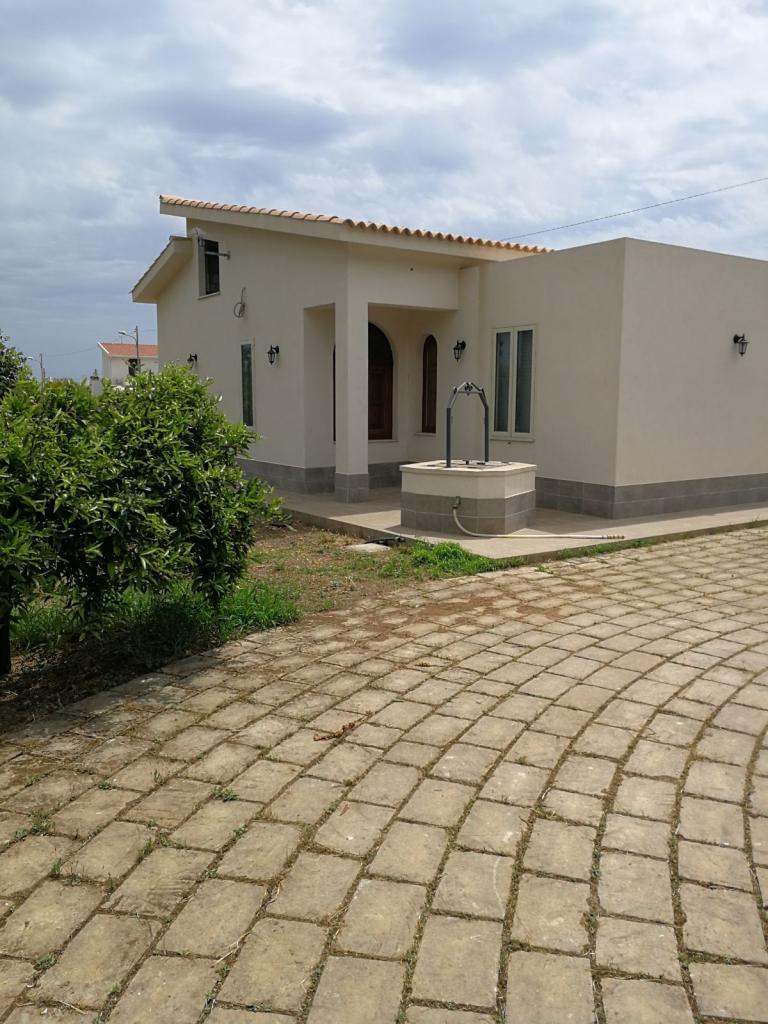 Villa Concetta a 100 mt dalla spiaggia ad AVOLA (SR) - SICILIA