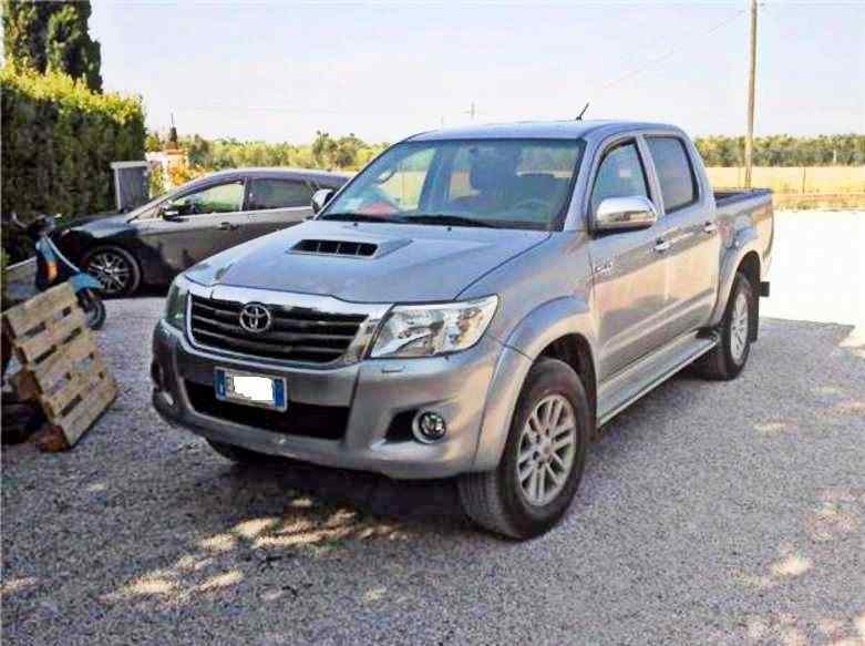 Toyota Hilux 2.5 D-4D 4WD 4p. DC Stylex