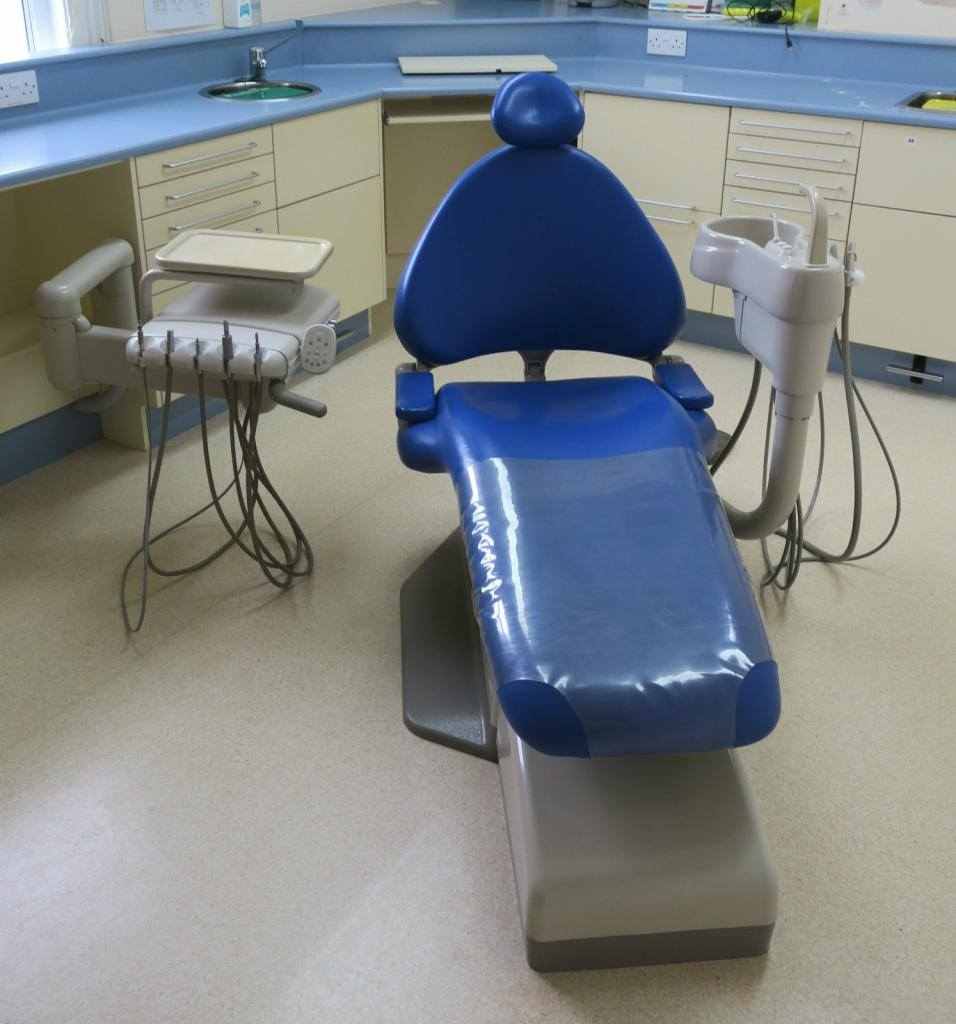 A-DEC Cascade 1040 Esame Dentale Sedia 542 lato