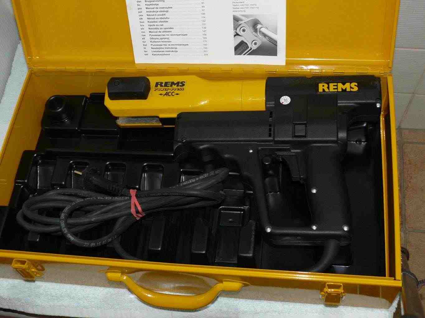 Pressatrice elettrica a filo REMS Power Press con valigetta