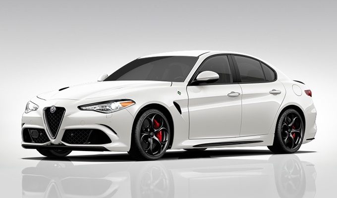 ALFA ROMEO GIULIA QUADRIFOGLIO VERDE