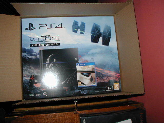 Vendo - Sony PS4 Edizione limitata di Star Wars Battlefront 1TB, nuovo sigillato in scatola