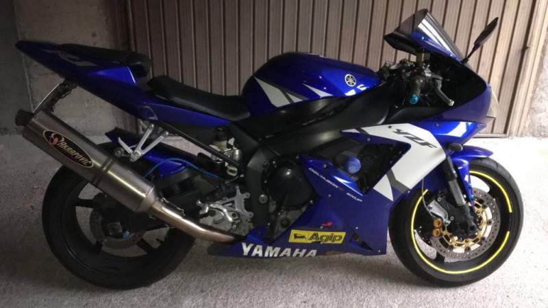 MOTO YAMAHA R1 IN VENDITA