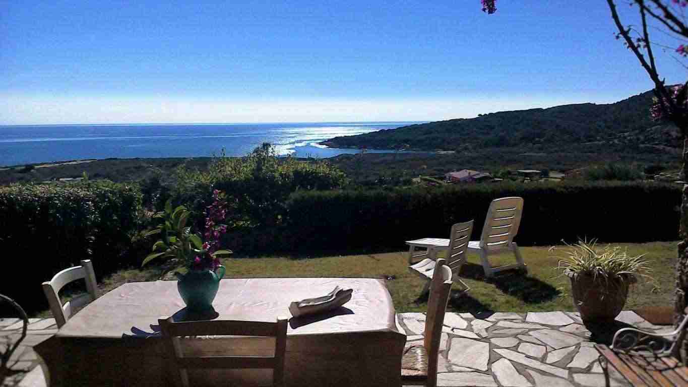 VILLETTA  FRONTE MARE SAN TEODORO