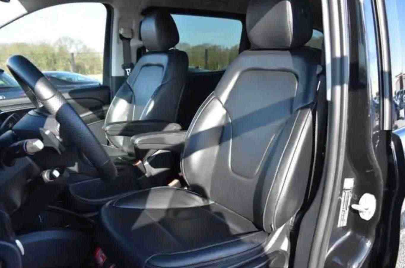 Mercedes V 220 D AUTOMATICO 163 cv   7 posti