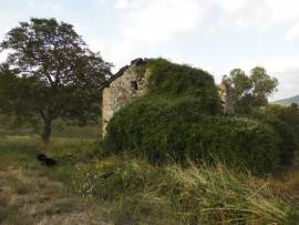 Rustico indipendente con vista panoramica e terreno 