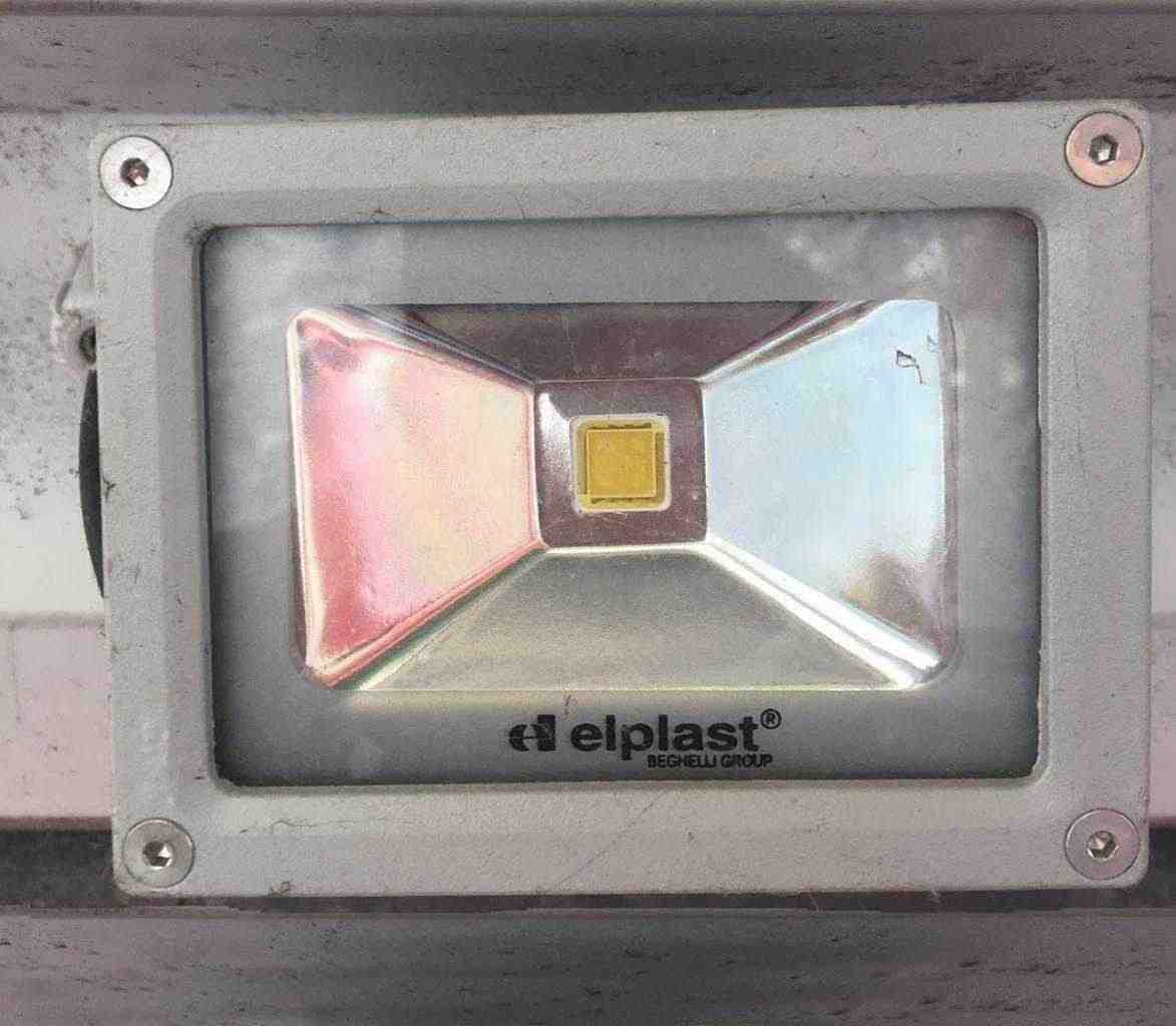 Faretto LED Beghelli Elplast