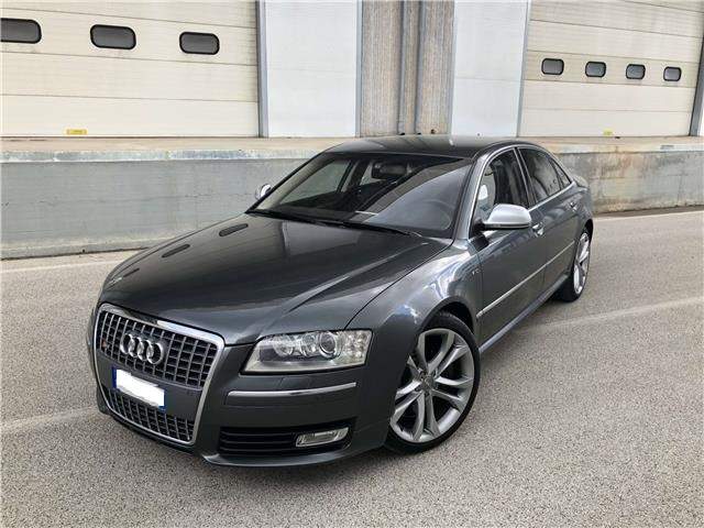 Audi S8 5.2 V10 quattro tiptronic