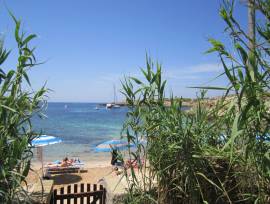 LAMPEDUSA: Villetta con accesso diretto al mare.