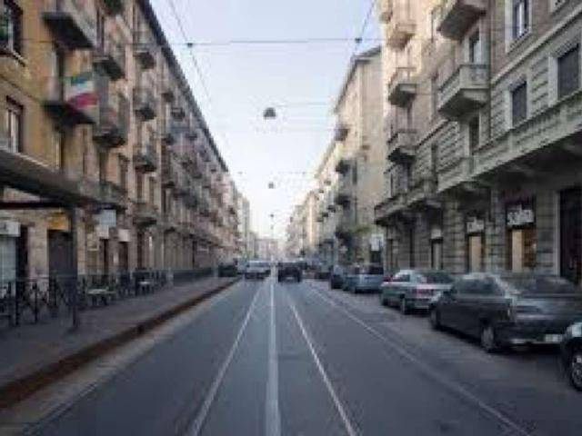 Bilocale in via monginevro