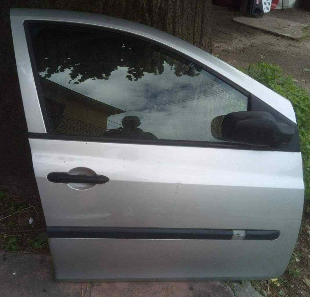 Porta portiera sportello Renault Clio anno 2008