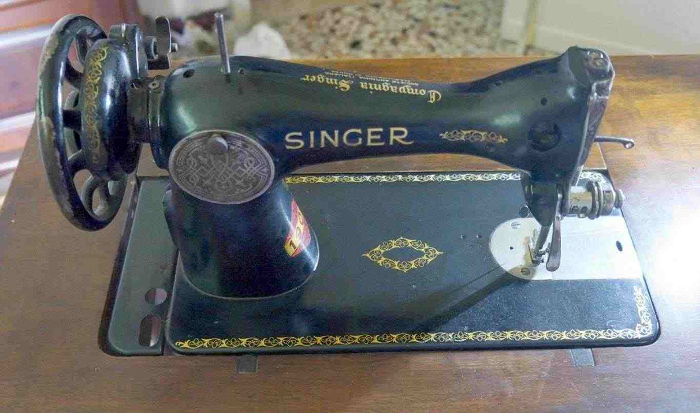 Macchina da cucire Singer 2B lire 1930 funzionante
