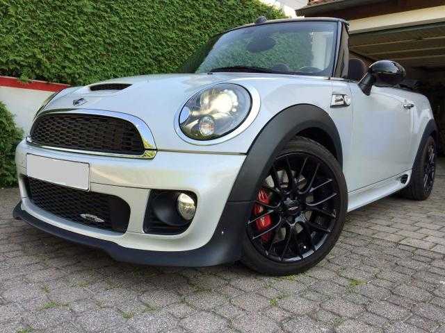 MINI John Cooper Works Cabrio