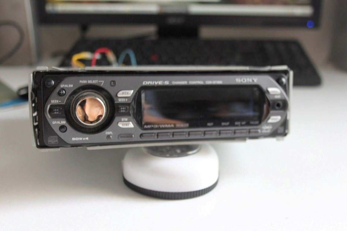 Sony CDX-GT300 Compact Disc/Radio FM/MW/LW frontalino guasto per ricambi