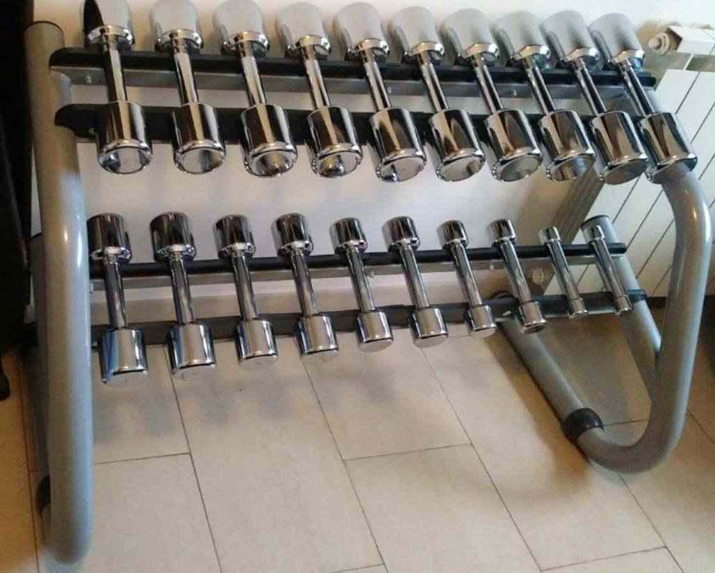 Rastrelliera TECHNOGYM