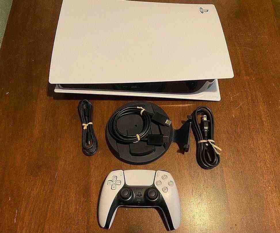 PS5 - Sony PlayStation 5 con lettore