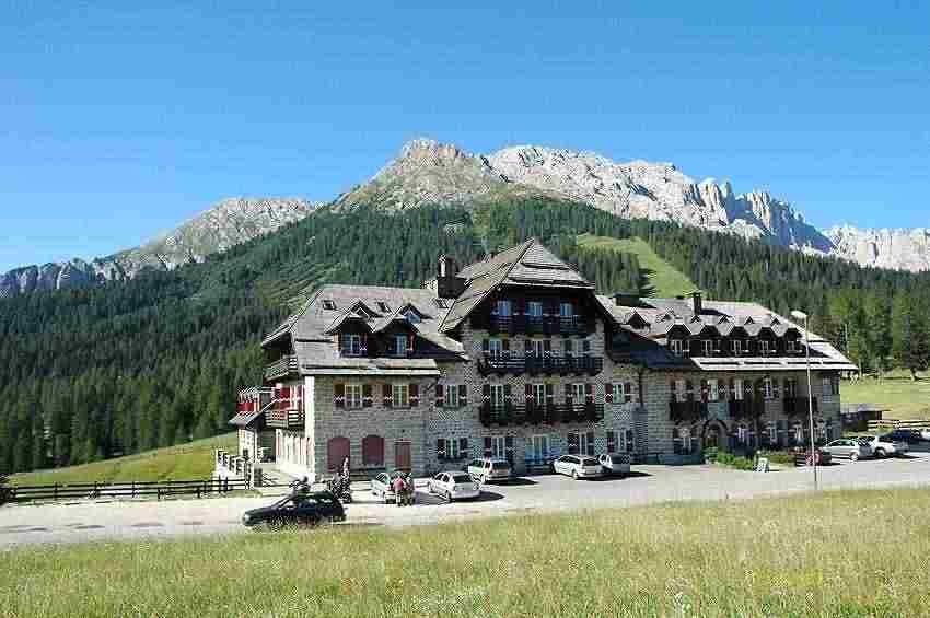 appartamento in Trentino, Vigo di Fassa, Passo Carezza.