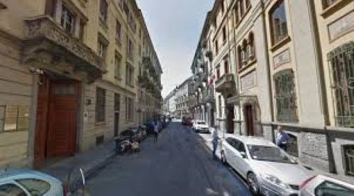 Via sant'anselmo : appartamento