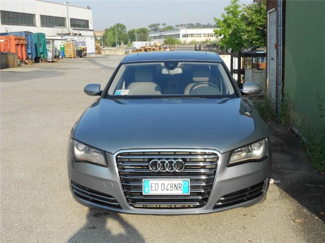 Audi A8 4.2 V8 FSI quattro tiptronic