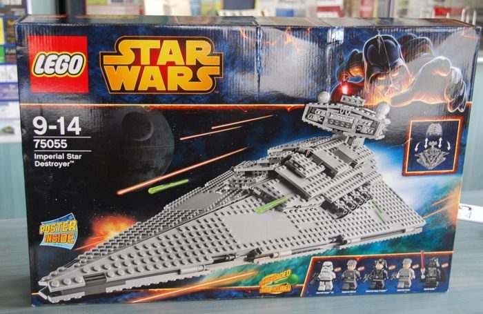 LEGO Star Wars Millenium Falcon 7965 Star Wars 75055 Imperial Star Destroyer
