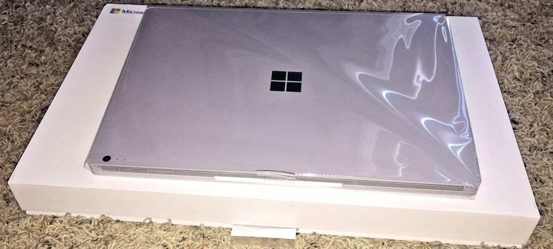 SURFACE BOOK 2 (due) con 1 TB 16 GB Intel Core i7