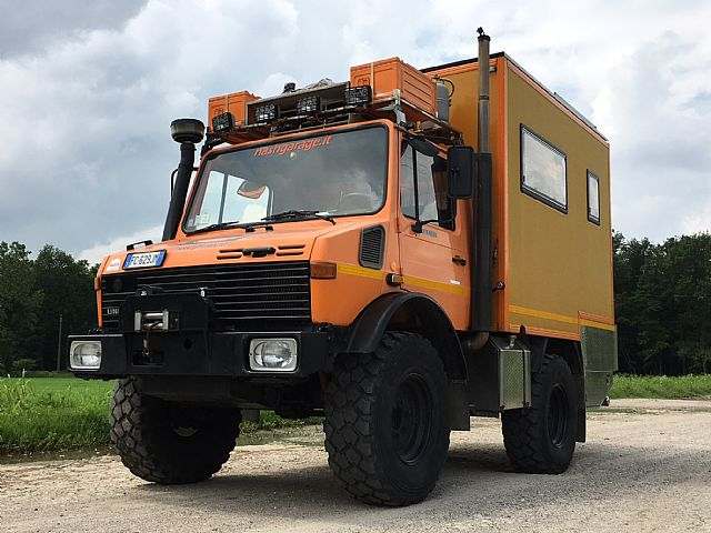 Mercedes-Benz U1400 Camper 4x4